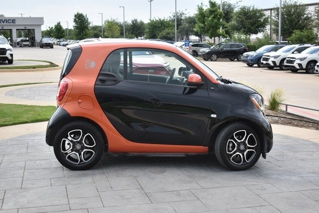 Used 2017 smart fortwo passion with VIN WMEFJ9BA1HK230021 for sale in Grapevine, TX